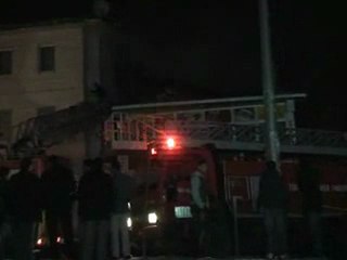 ağrıda yangın korku yarattı.