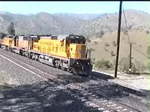 C40-8 up9127-9883-9530-6159-tehachapi