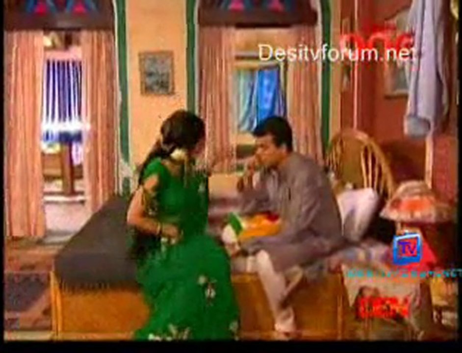 Woh Rehne Wali Mehlon Ki - 14th November 2011 Video Watch part4