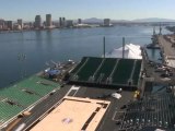 L'USS Carl Vinson aménagé pour un match de basket