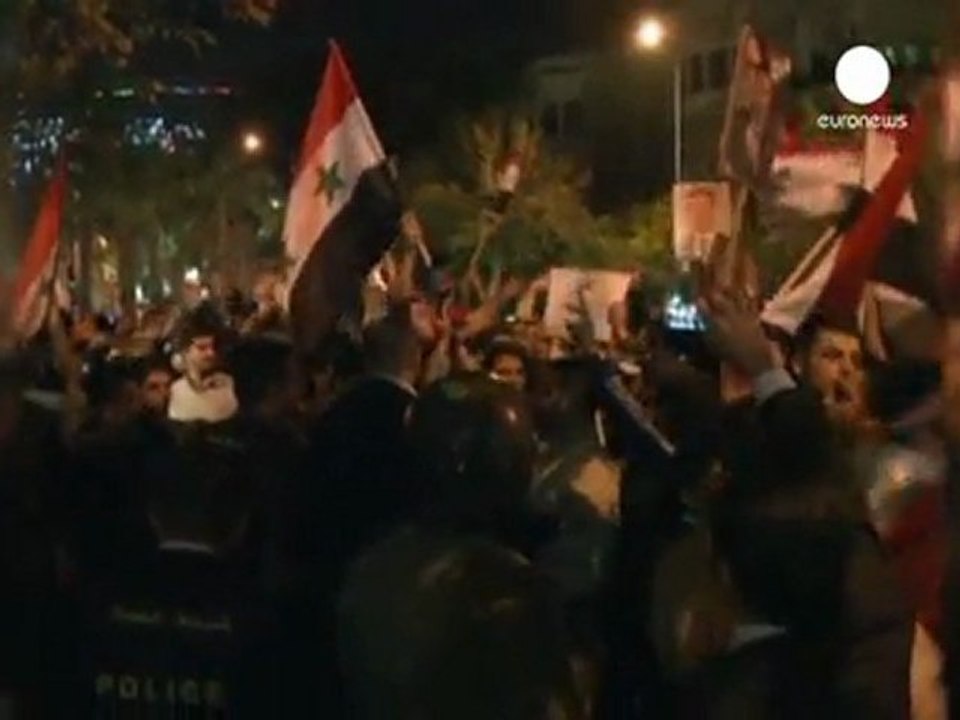 Syria blasts "dangerous" Arab League suspension