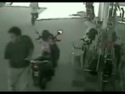 Le top 5 des - cons 1-Primer gilipollas BL_