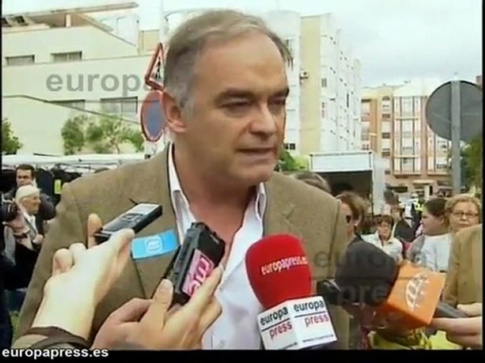 Pons critica el pago de intereses de la deuda