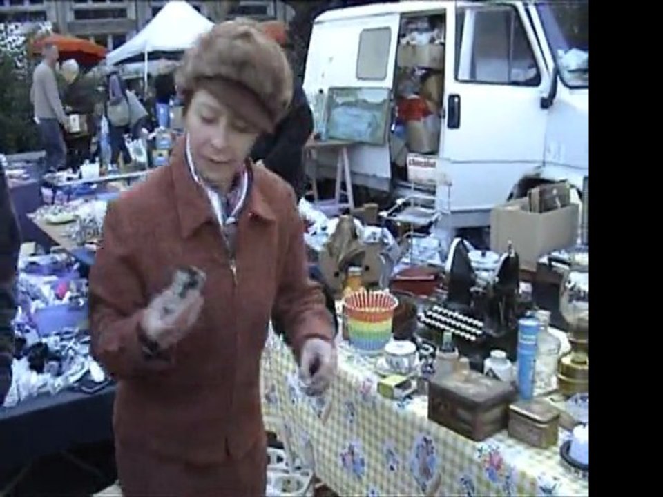 le vide-greniers des jumeaux Tatillon