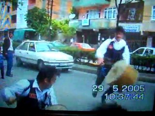 ANADOLU DAVULCU HÜSEYİN UZUN DERNEK GEZİDE ŞOV YAPIYOR