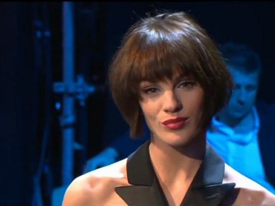 Claire Perot La meneuse de revue de Cabaret - onpc 12-11-2011