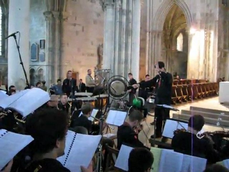 Vézelay 2011 - Routiers Scouts d'Europe - Kyrie des Gueux - ultime répétition !