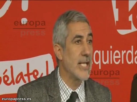 Llamazares: PP y PSOE seguirán con los recortes
