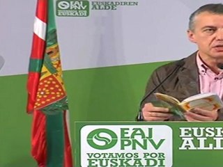 Urkullu critica el "pánico" de Rajoy ante la unión de Euskadi y Navarra