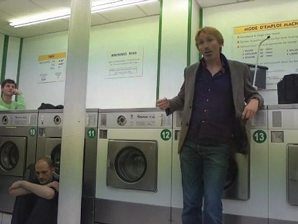 Chanson des Escargots qui vont a l'enterrement (Jacques Prévert) - @ Lavomatic Tour (Saison 5 - 2011-10-05)