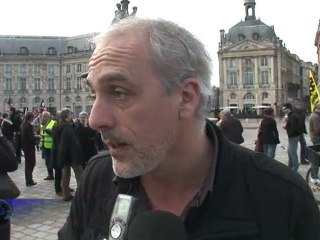 Manifestation à Bordeaux contre les annonces "anti-fraudes" de Sarkozy