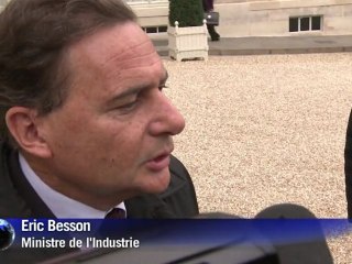Le gouvernement fustige l'accord PS-EELV