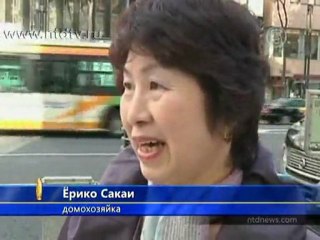 Защитники животных залезли в клетки в центре Токио