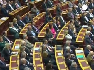 Grecia: il sì del Parlamento al governo Papademos