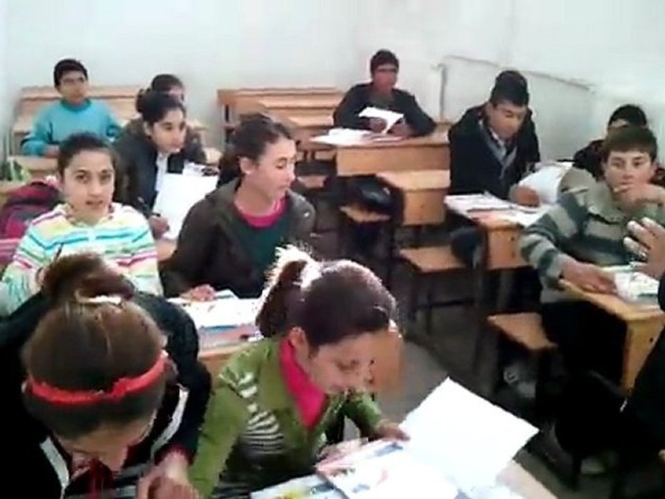 Mehmetçik Dersanesi Kitap Dağıtımı