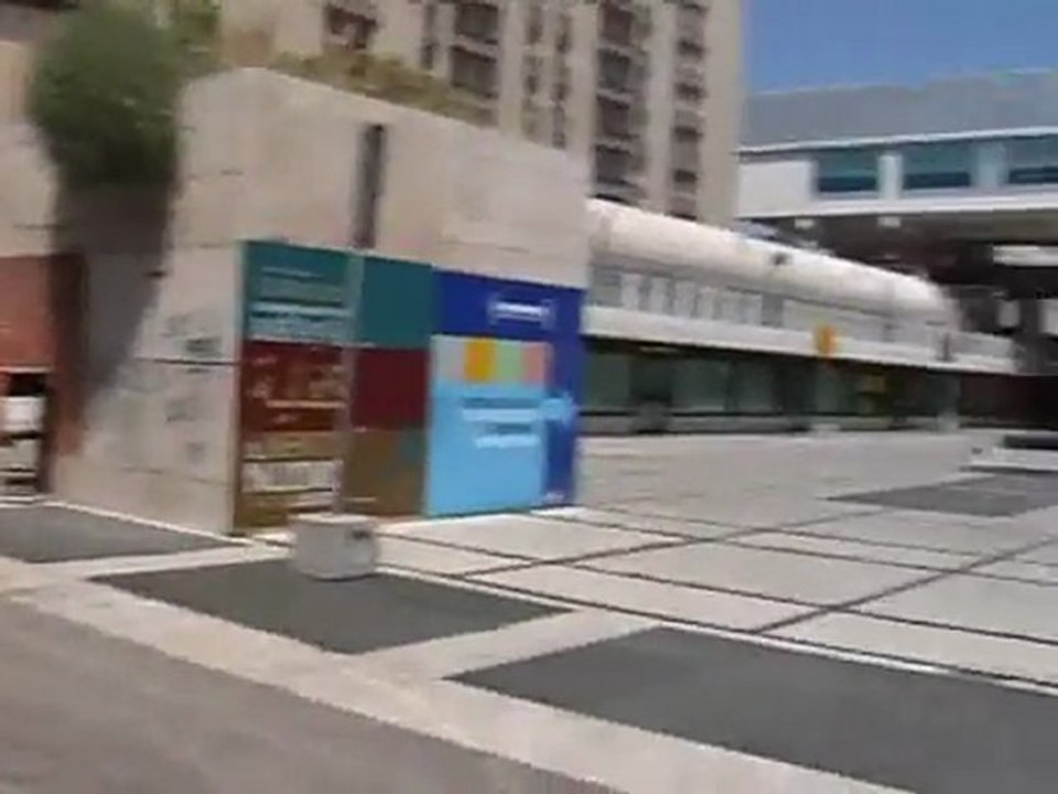 DROGA AI MINORI IN PIAZZA
