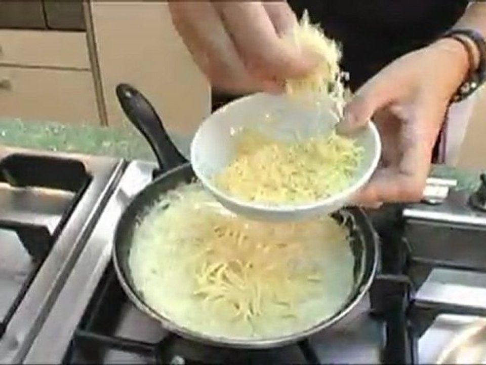 LOMO DE CERDO A LA SAL CON ESPAGUETIS  A LA CREMA