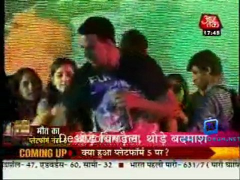 Movie Masala [AajTak News] - 17th November 2011 Part2