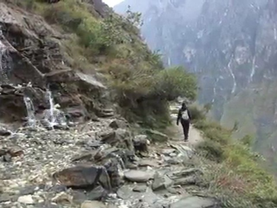 Aude et la cascade 2