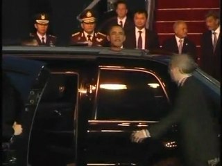 Barack Obama arrives in Indonesia