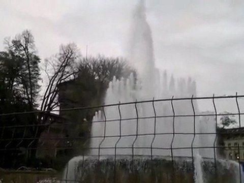 Videotest N8 con Symbian Belle 111.020 (demo qualità di registrazione - acqua nebulizzata)