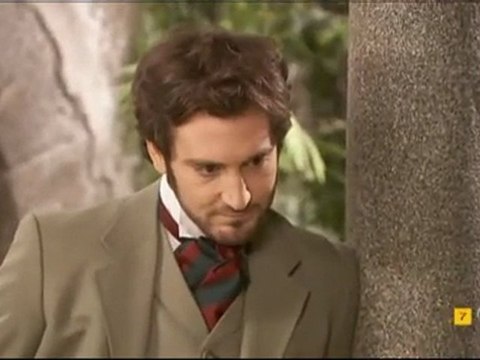 No permitiria que ni él ni nadie diga una sola palabra en contra de la mujer más hermosa de Puente viejo ESDPV