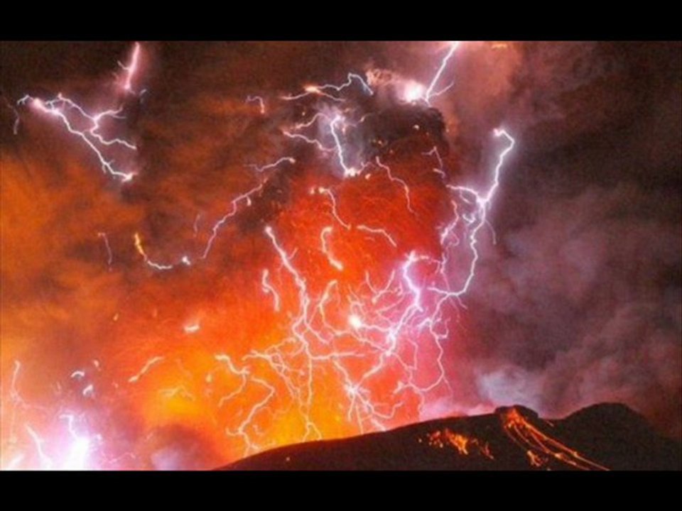 VOLCANIC LIGHTNING