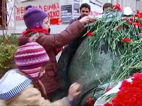 Disturbios en Atenas durante la conmemoración de la...