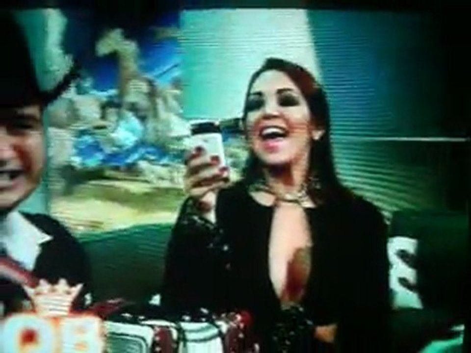 CALIBRE 50 EN EL PROGRAMA "QUE QUIERE LA BANDA" ..... CANTANDO EL TIERNO SE FUE