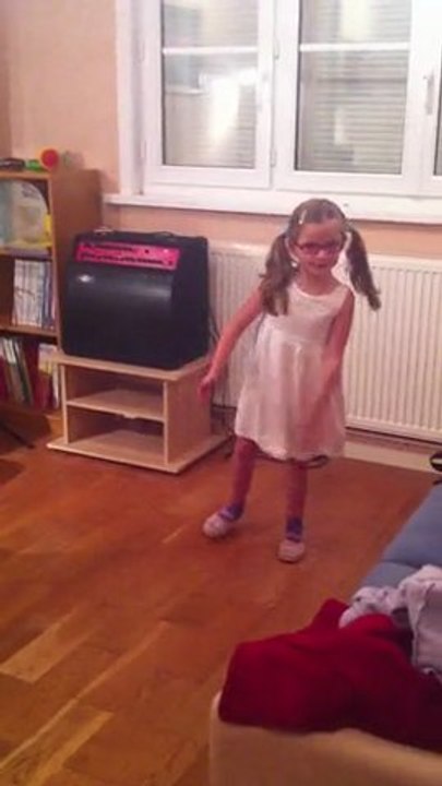 Elle danse
