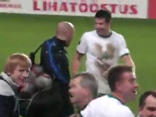 Cunningham Celebrating With The Irish Players!