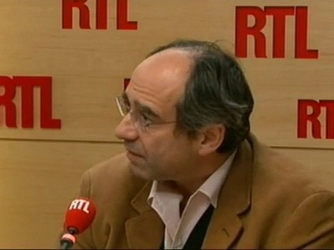 La greffe de l'adoption peut-elle échouer ? Les adoptions haïtiennes ont-elles été trop rapides ? Les réponses du psychiatre Pierre Lévy-Soussan