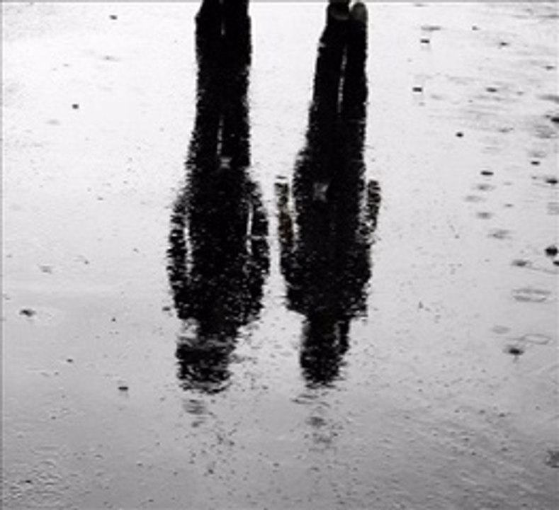 ELİF REYYA NAZ-AHMET SAYGI     GÖLGELER