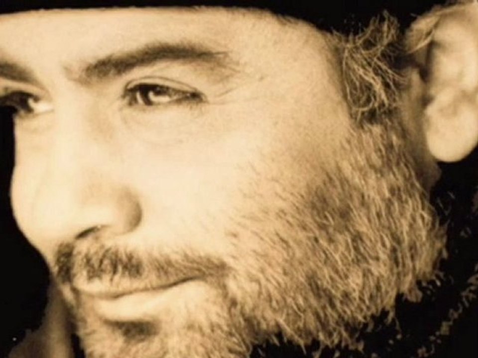 Ağlama, bu günler gelirde geçer babam