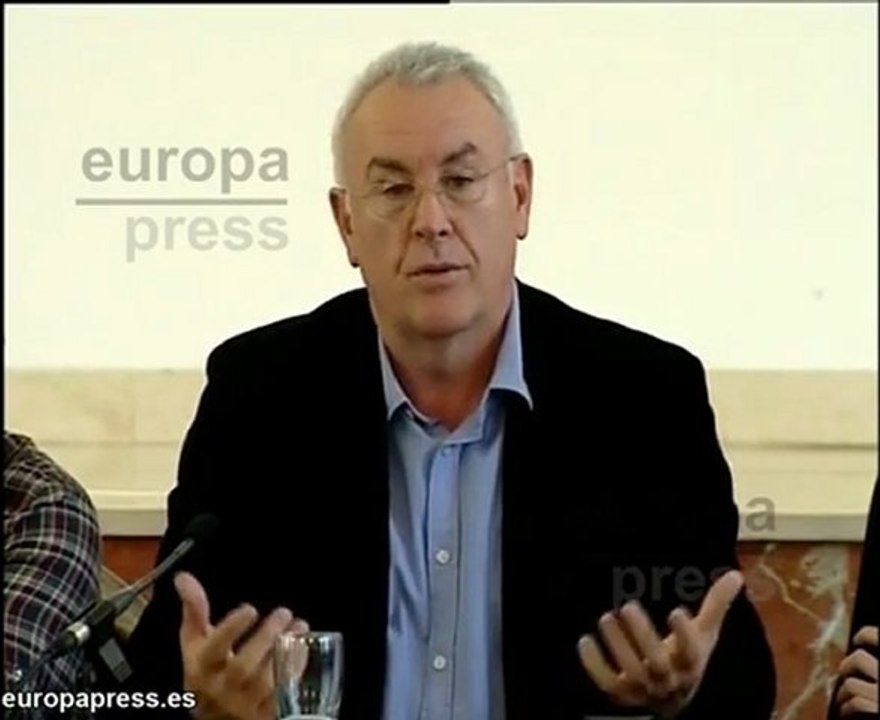 Lara: "La prima de riesgo parece la niña de Rajoy"