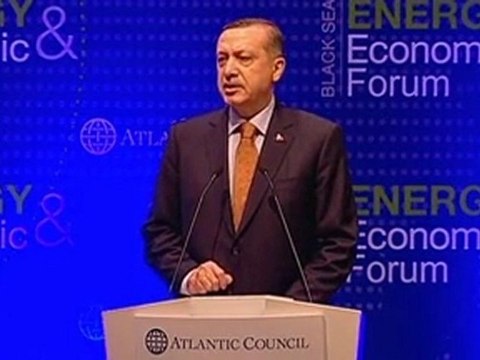 Syrians flee to Jordan to escape violence.