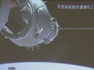 Chinese spacecraft returns to earth safely
