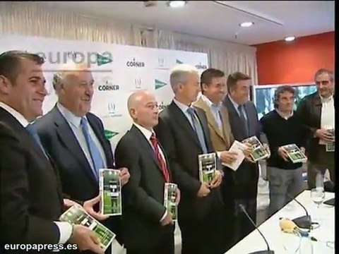 Del Bosque lidera el libro 'Palabra de entrenador'