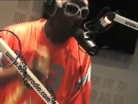 AMANDINE DU 38 MOUSSIER TOMBOLA clashé SUR GOOMRADIO AVEC MCFLY ET LES CHEVALIERS - YouTube2