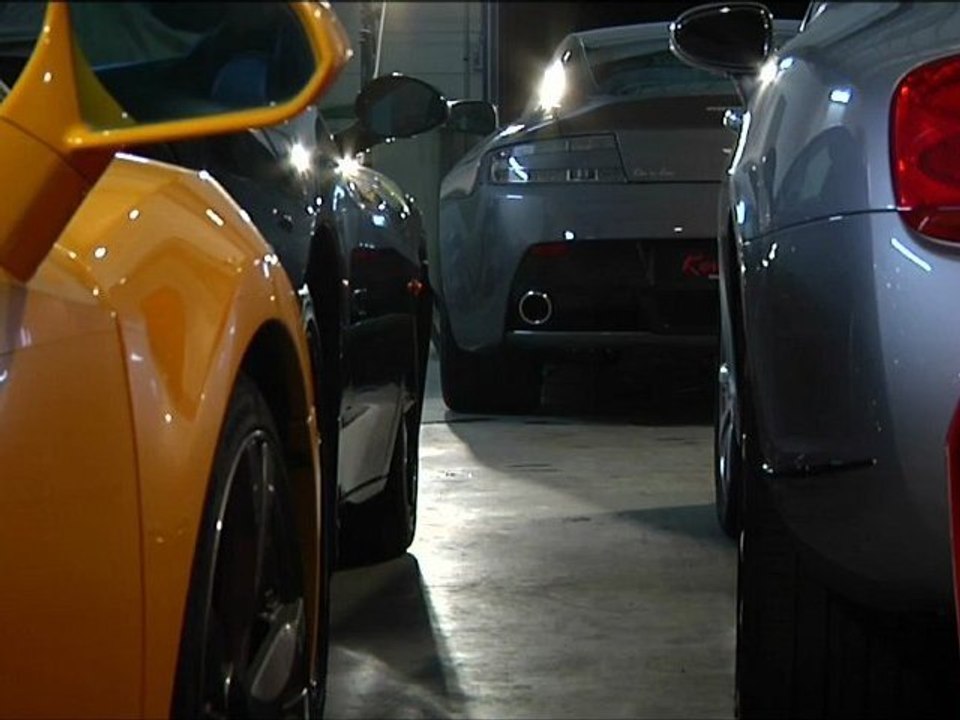 REV'N CAR  V12 Vantage "Gris Hammerhead"