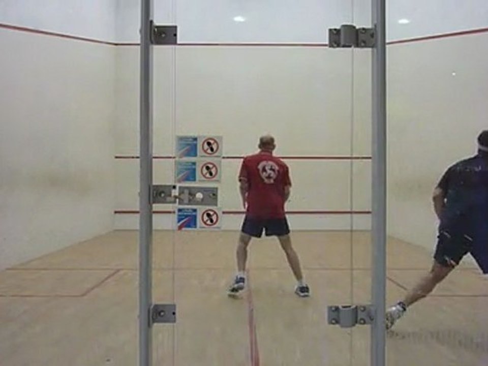 Lionel contre Pascal - Tournoi du vendredi 18 Novembre 2011 - Ty Squash