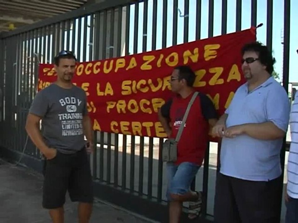 300 POSTI DI LAVORO A RISCHIO