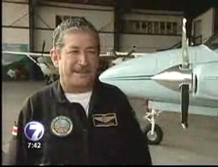 UFO .photographier par un pilote. airport .Costa Rica.11.2011