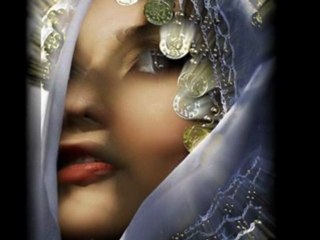 Safura "Sarı Gelin" - 100 Yıl Geçse de Dinlerim