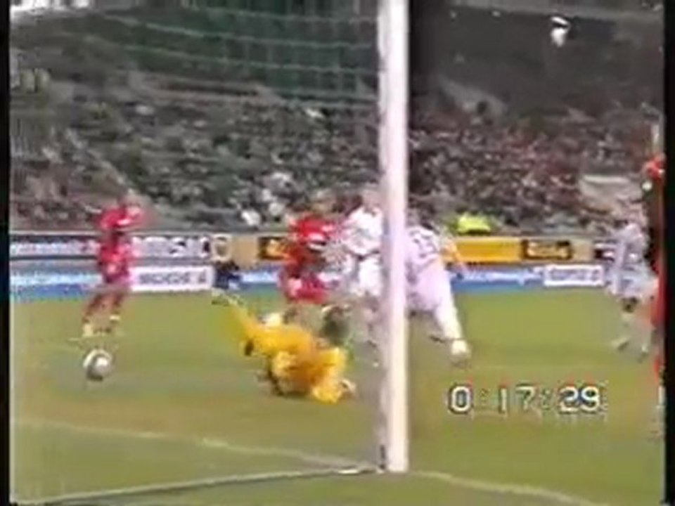 12/01/05 : Alexander Frei (62') : Rennes - Auxerre (1-0)