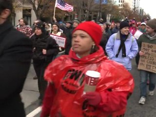 المحتجون يخلقون حالة من الفوضي خلال " يوم العمل"