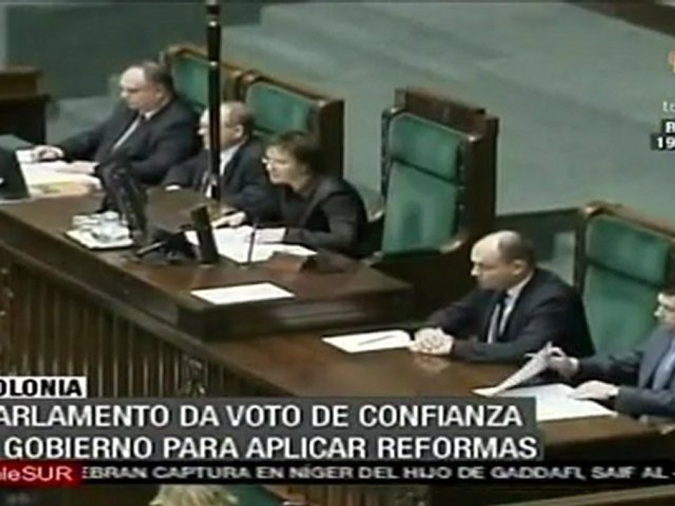 Parlamento polaco aprueba reformas económicas