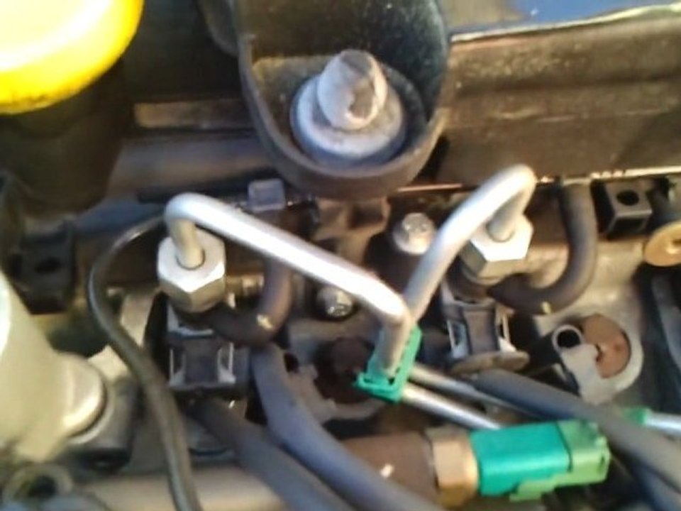 dacia logan mcv 1.5 dci 70 tremblement moteur