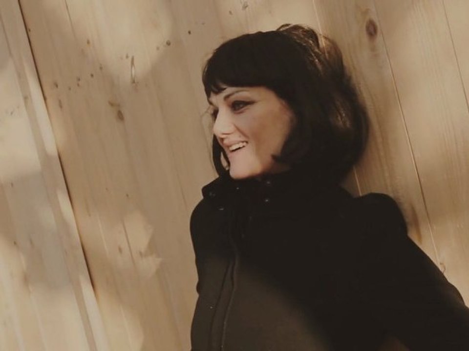 Qui êtes-vous Roma Léone ? (version colorisée)