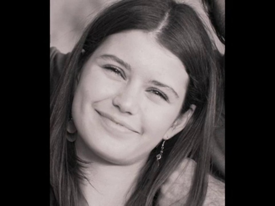 ELİF REYYA NAZ-ÇINAR GÖLE     ÖZLEDİM